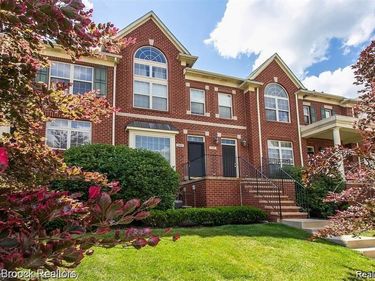 1404 RALIEGH PL, Troy, MI 48084