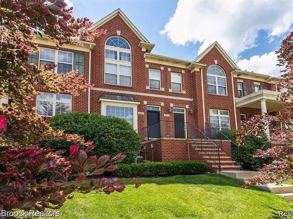 1404 RALIEGH PL, Troy, MI 48084