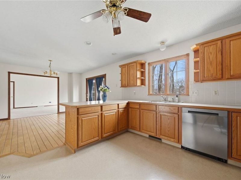 5271 Dolores Street SW, Canton, OH 44706 Photo 14