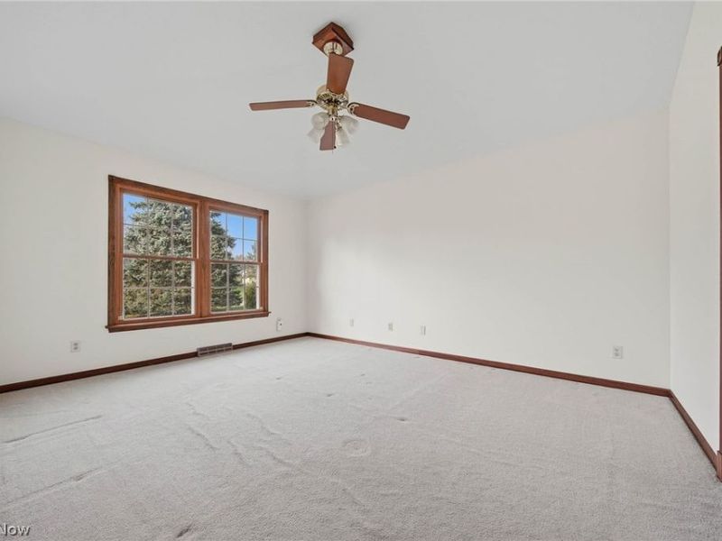 5271 Dolores Street SW, Canton, OH 44706 Photo 16