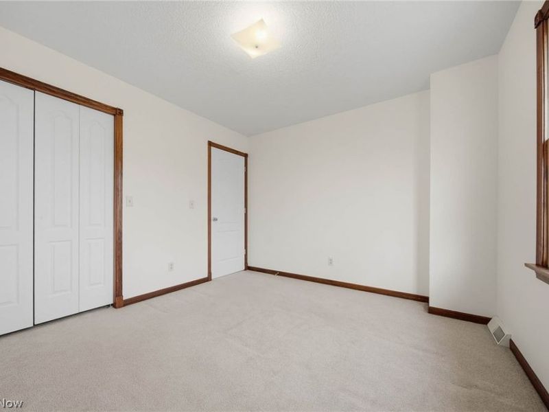 5271 Dolores Street SW, Canton, OH 44706 Photo 18