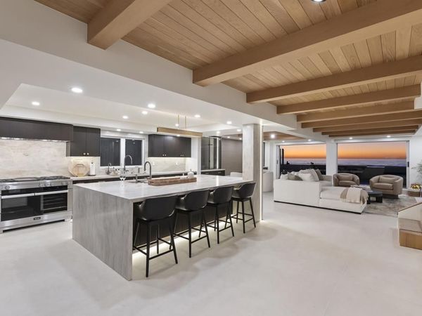 2016 Ocean Front, Del Mar, CA 92014