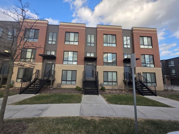 2315 Prestige Place, Unit 2315, Schaumburg, IL 60173