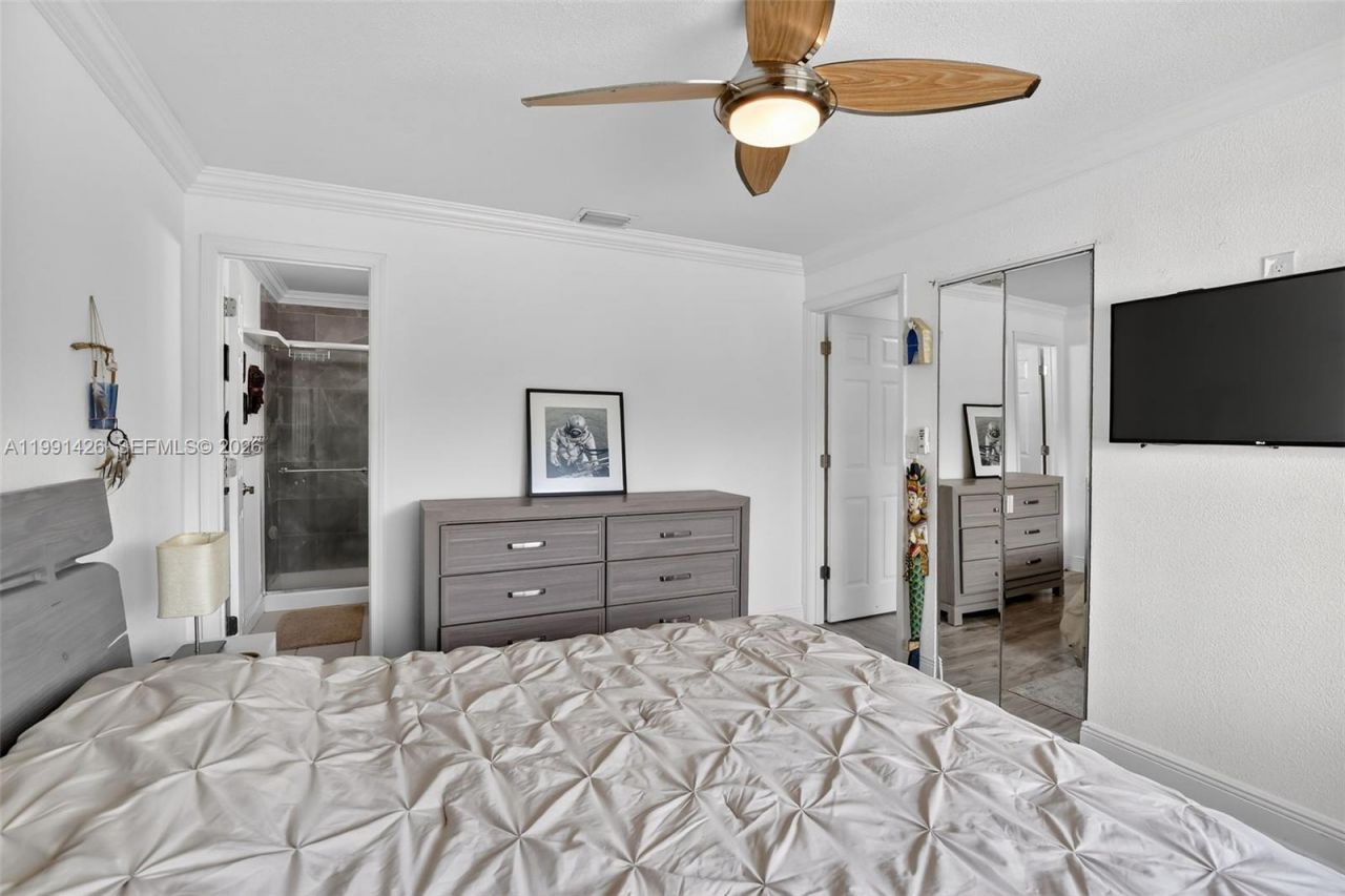 10002 Winding Lake Rd, Unit 204, Sunrise, FL 33351 Photo