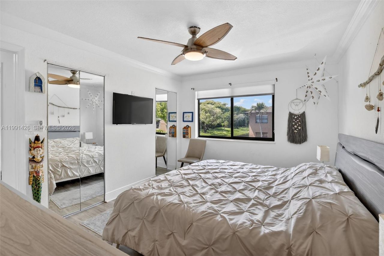 10002 Winding Lake Rd, Unit 204, Sunrise, FL 33351 Photo