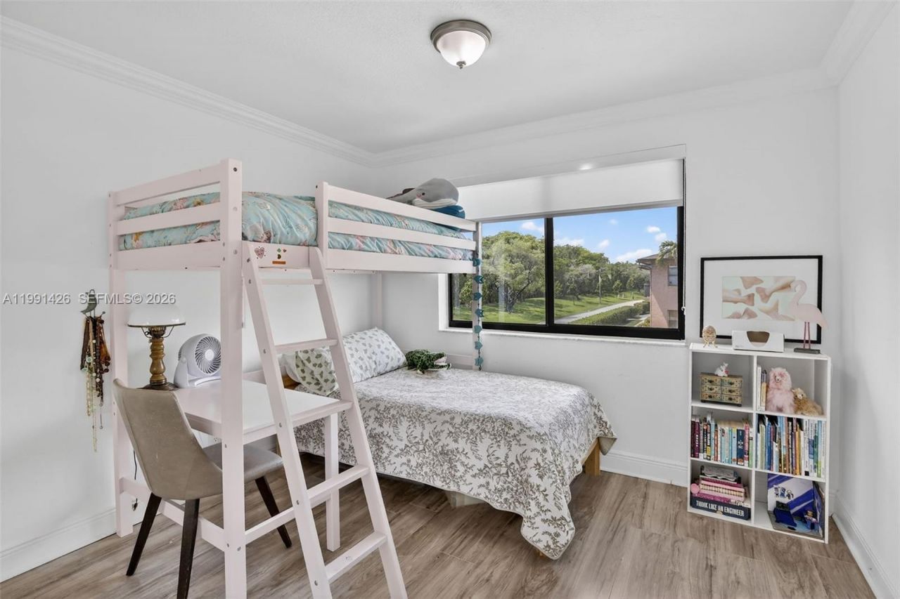 10002 Winding Lake Rd, Unit 204, Sunrise, FL 33351 Photo