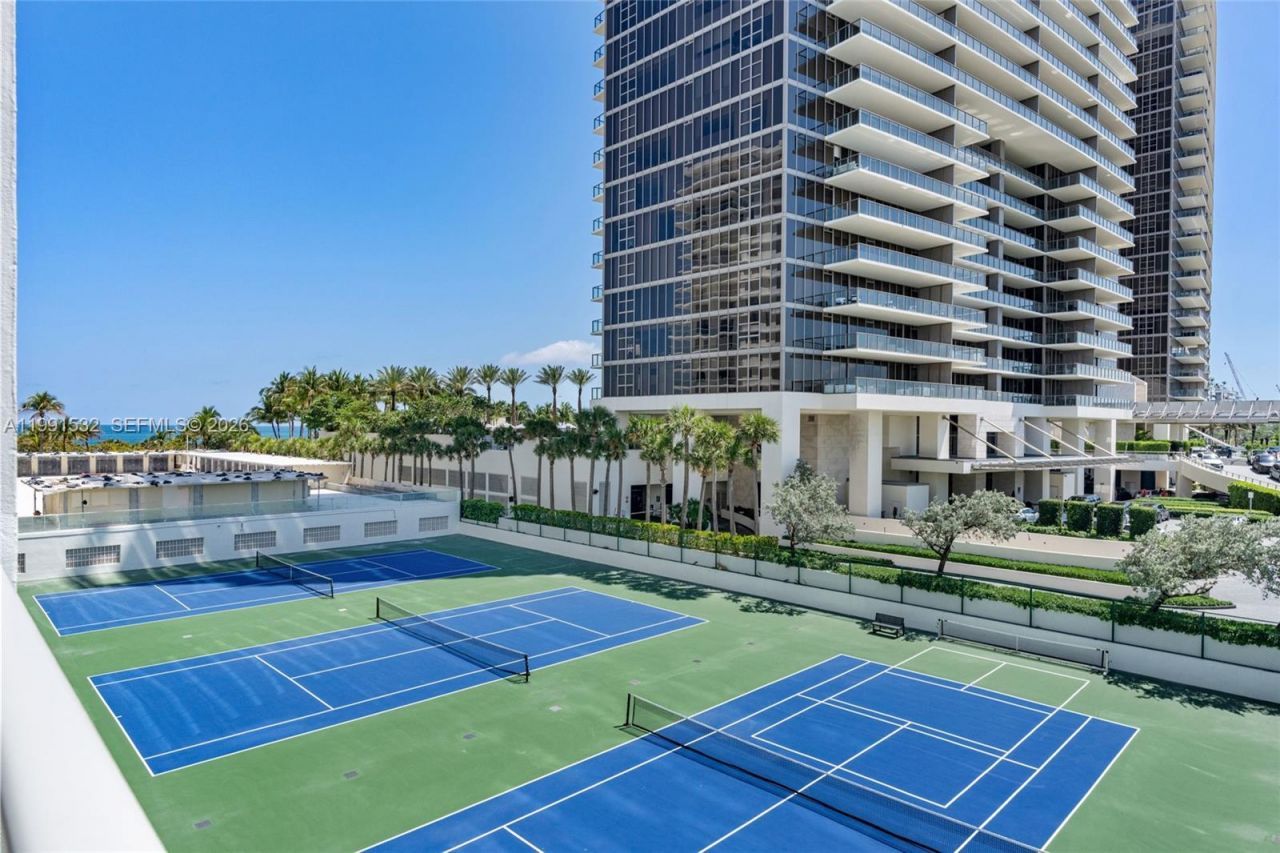 9801 Collins Ave , Unit 5R, Bal Harbour, FL 33154 Photo