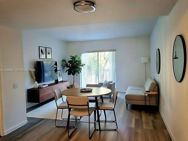 2660 W 76th St , Unit 207, Hialeah, FL 33016