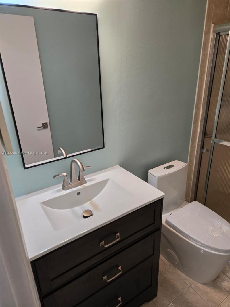 302 Lakeview Dr, Unit E, Royal Palm Beach, FL 33411 Photo