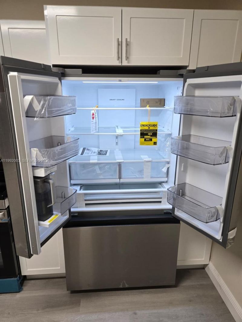 302 Lakeview Dr, Unit E, Royal Palm Beach, FL 33411 Photo