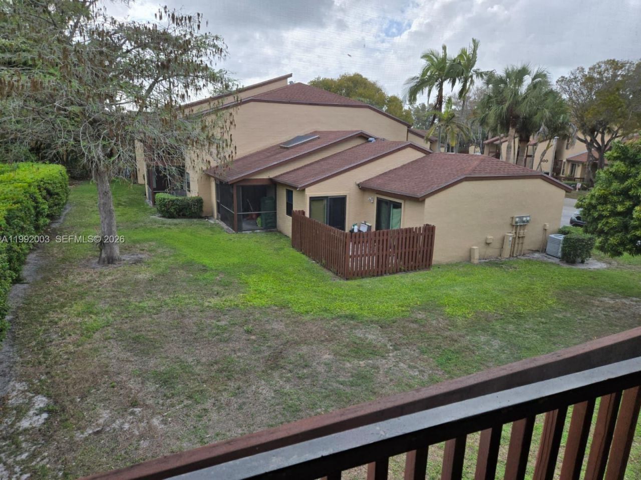 302 Lakeview Dr, Unit E, Royal Palm Beach, FL 33411 Photo