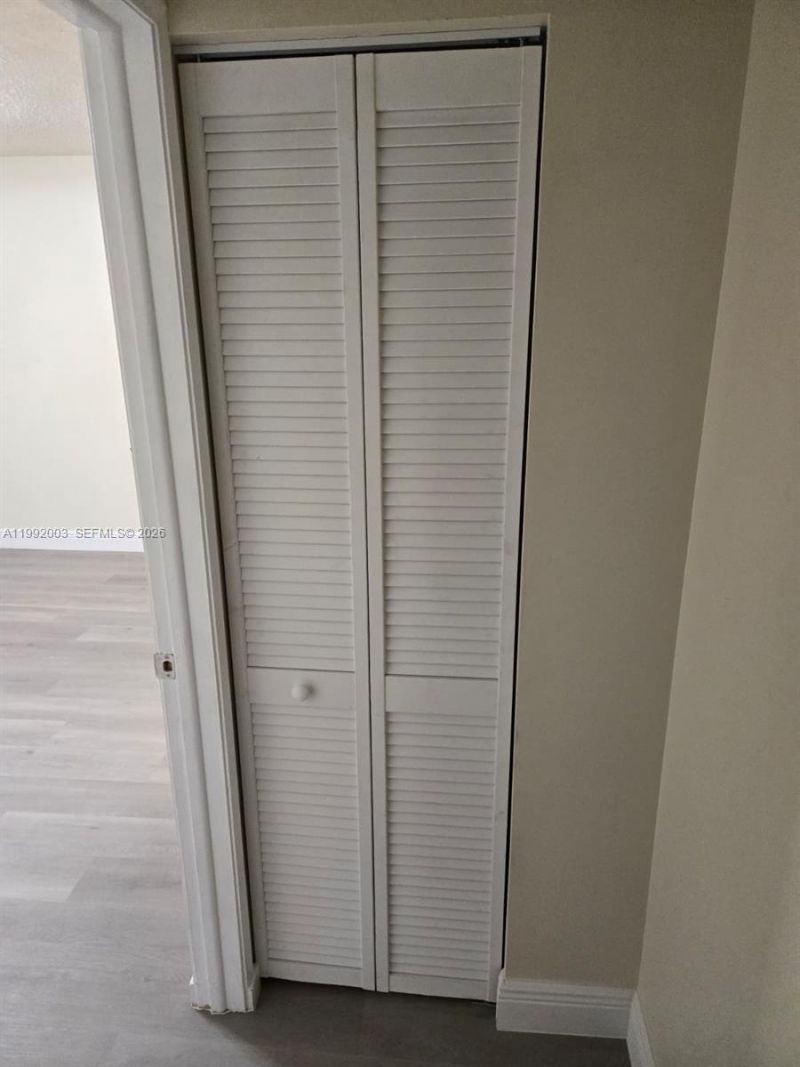 302 Lakeview Dr, Unit E, Royal Palm Beach, FL 33411 Photo