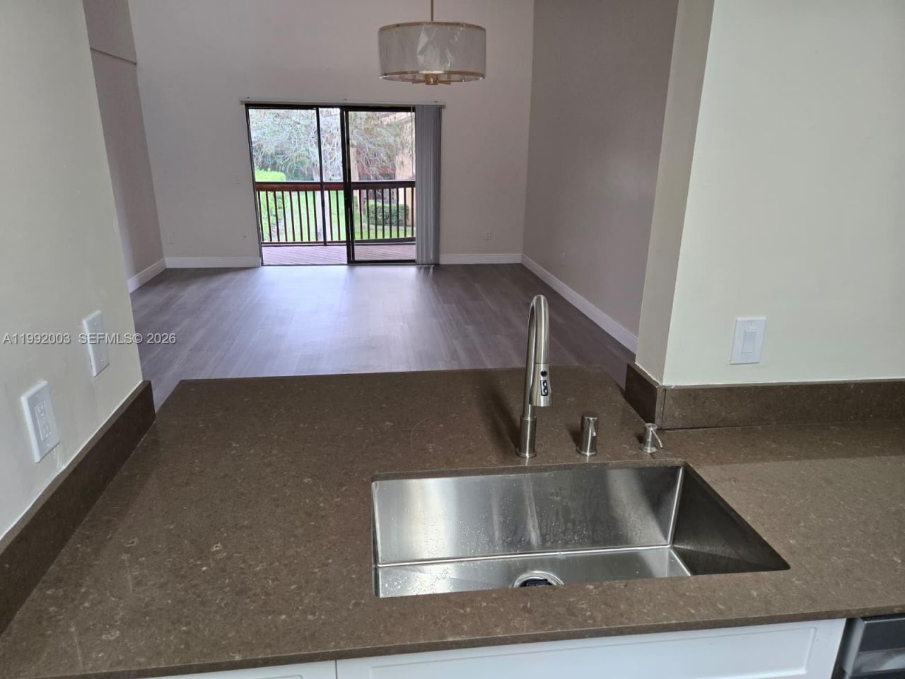 302 Lakeview Dr, Unit E, Royal Palm Beach, FL 33411 Photo