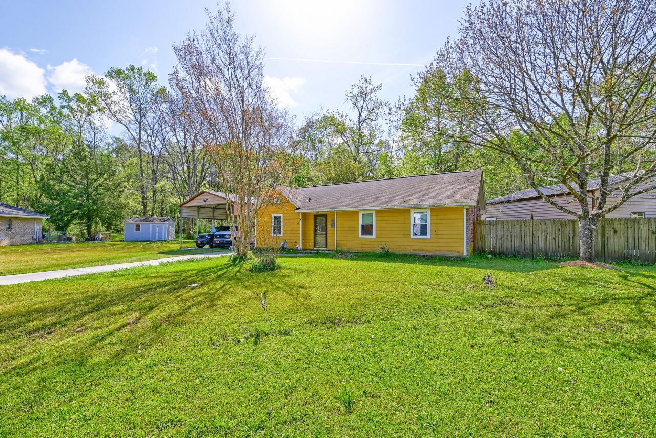 102 Nancy Lane Photo 12