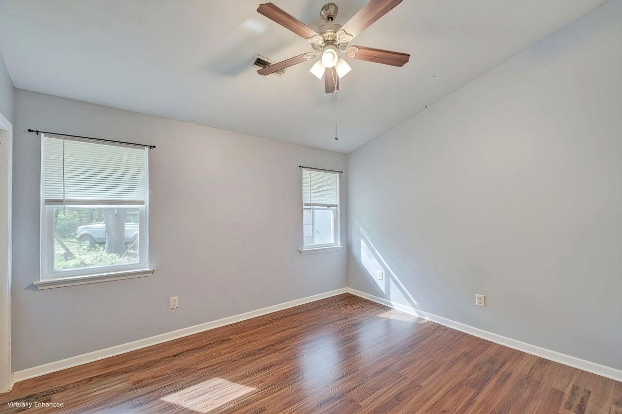 102 Nancy Lane Photo 14