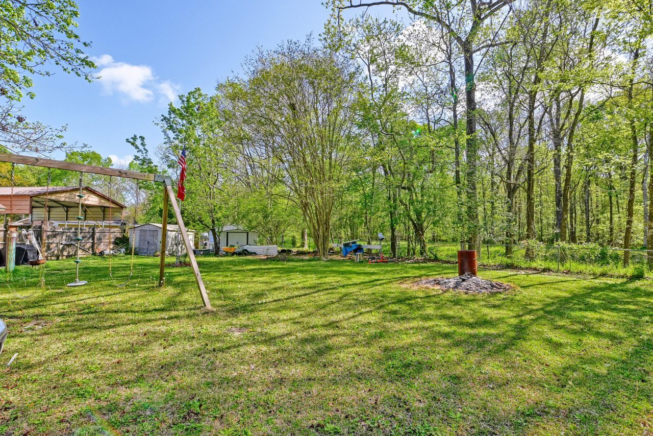 102 Nancy Lane Photo 25