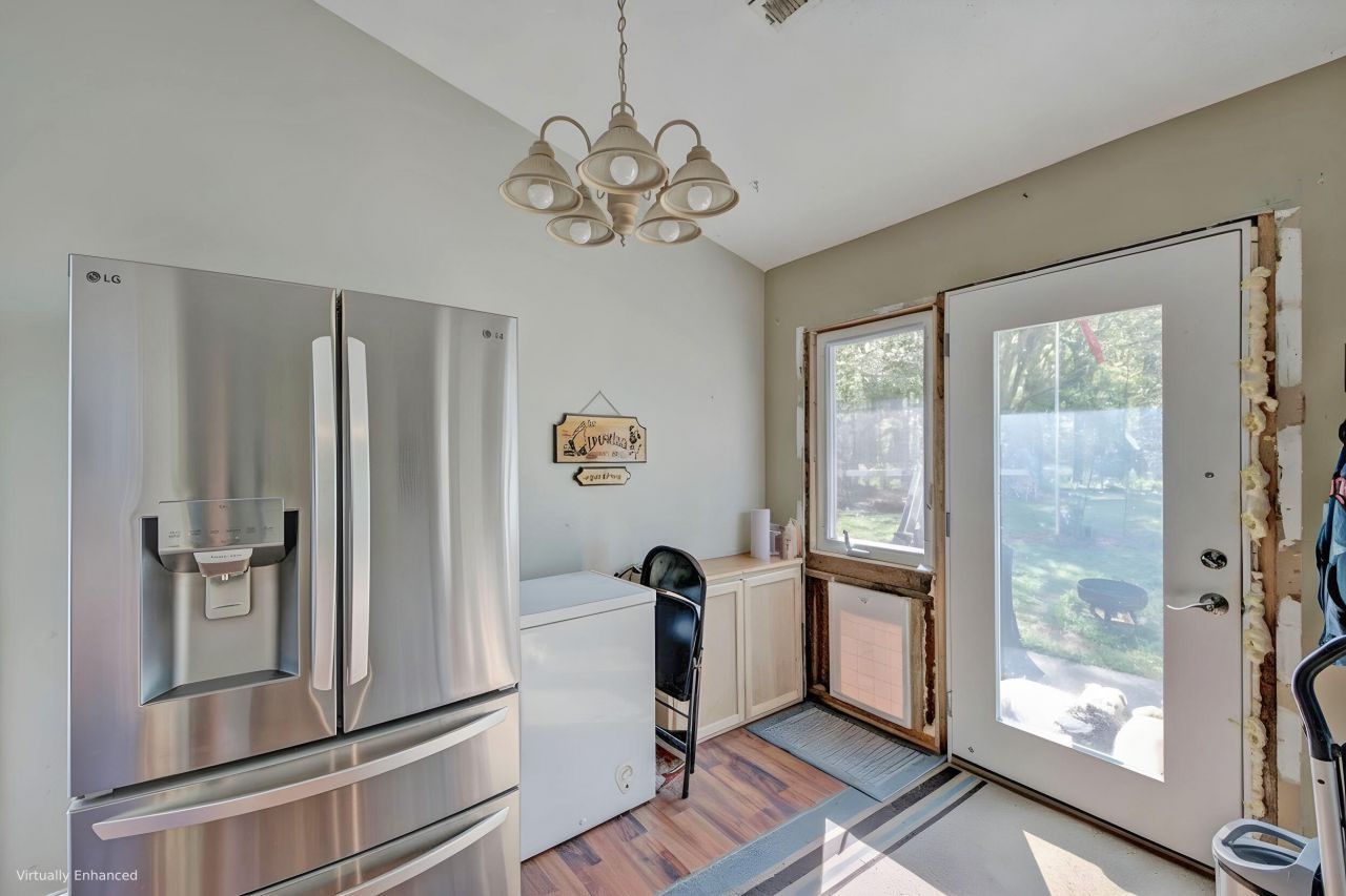 102 Nancy Lane Photo 34