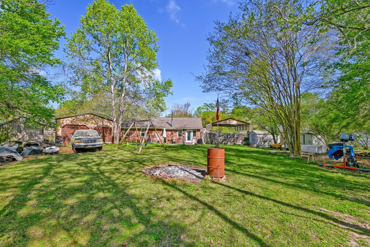 102 Nancy Lane Photo 39