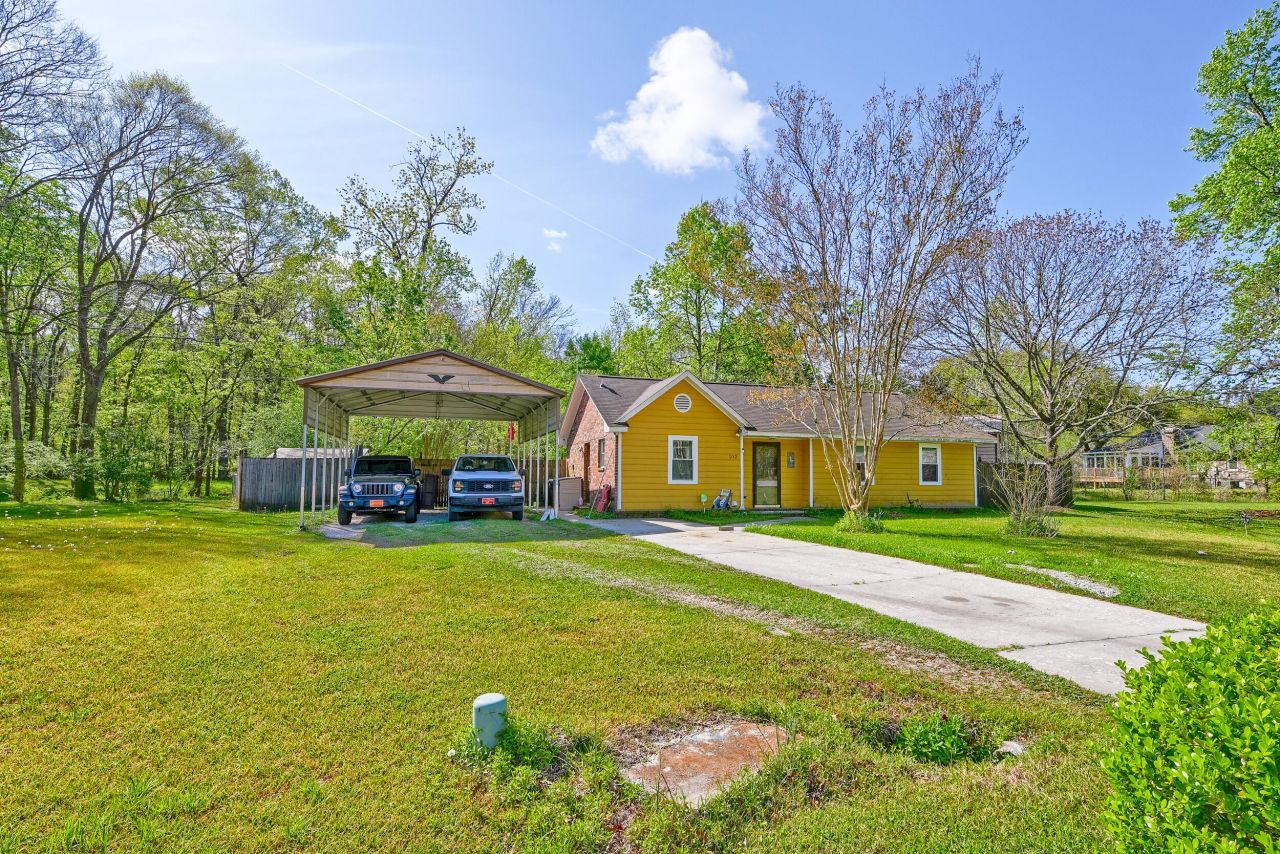 102 Nancy Lane Photo 42