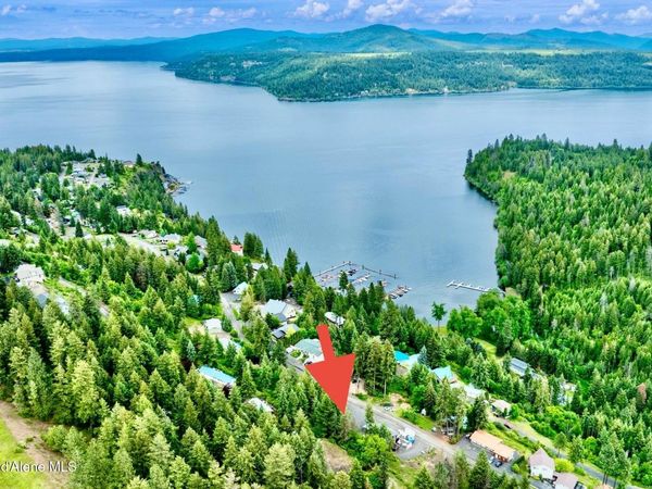 21161 S Cave Bay RD Lake Coeur d' Alene, Worley, ID 83876
