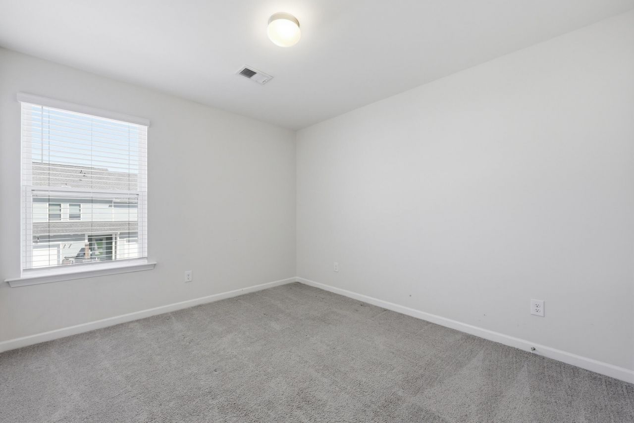 276 Godwit Drive Photo 13