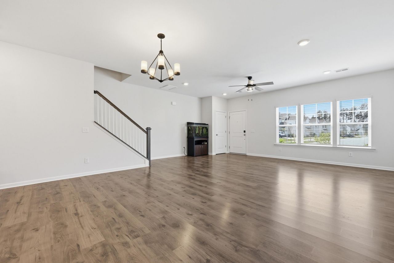 276 Godwit Drive Photo 4