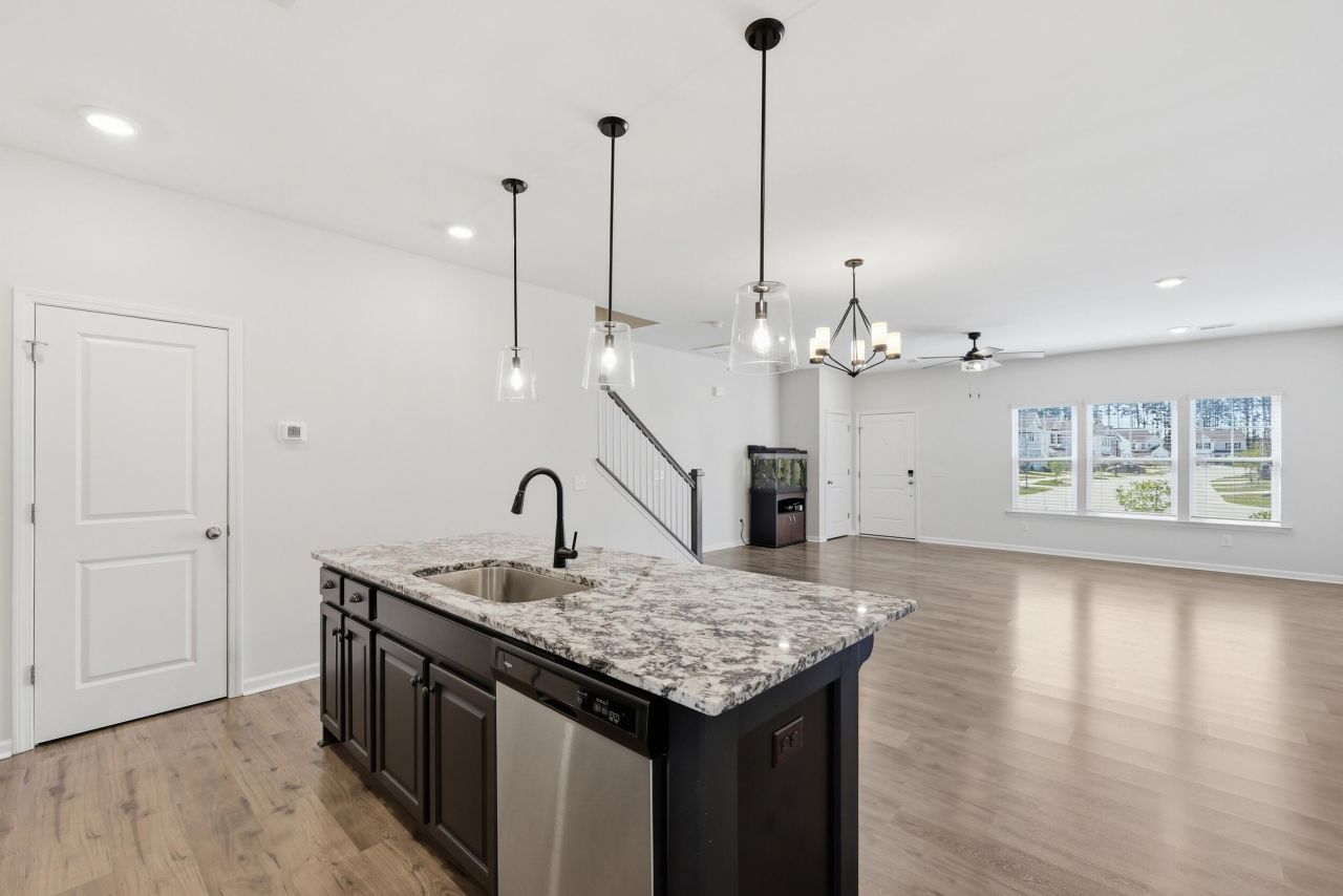 276 Godwit Drive Photo 7