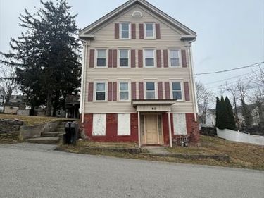 40 Church, Unit 1, Somerset, MA 02726