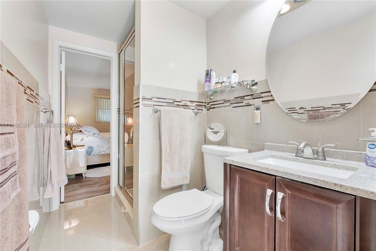 2303 Polk St , Unit 108, Hollywood, FL 33020 Photo