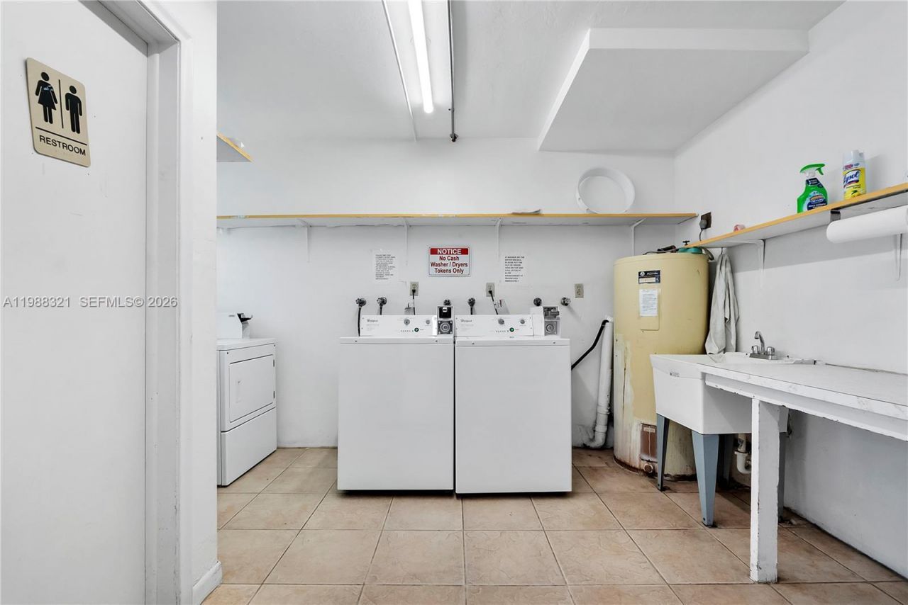 2303 Polk St , Unit 108, Hollywood, FL 33020 Photo