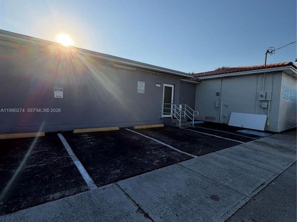 731 SW 64th Ct , Miami, FL 33144