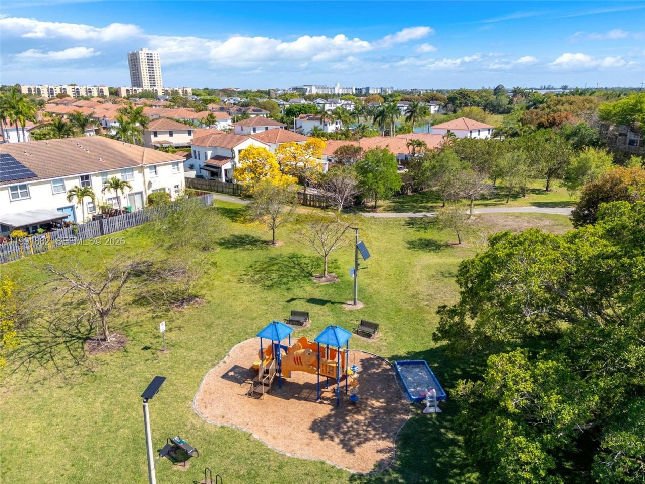 9761 NW 9th St, Miami, FL 33172 Photo