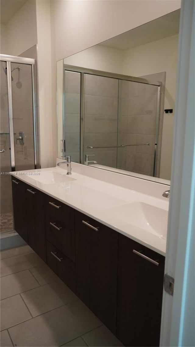 8301 NW 41st St , Unit B-409, Doral, FL 33166 Photo