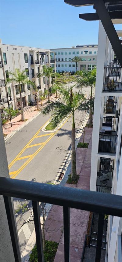 8301 NW 41st St , Unit B-409, Doral, FL 33166 Photo