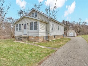 3424 N Irish Road, Richfield Twp, MI 48423