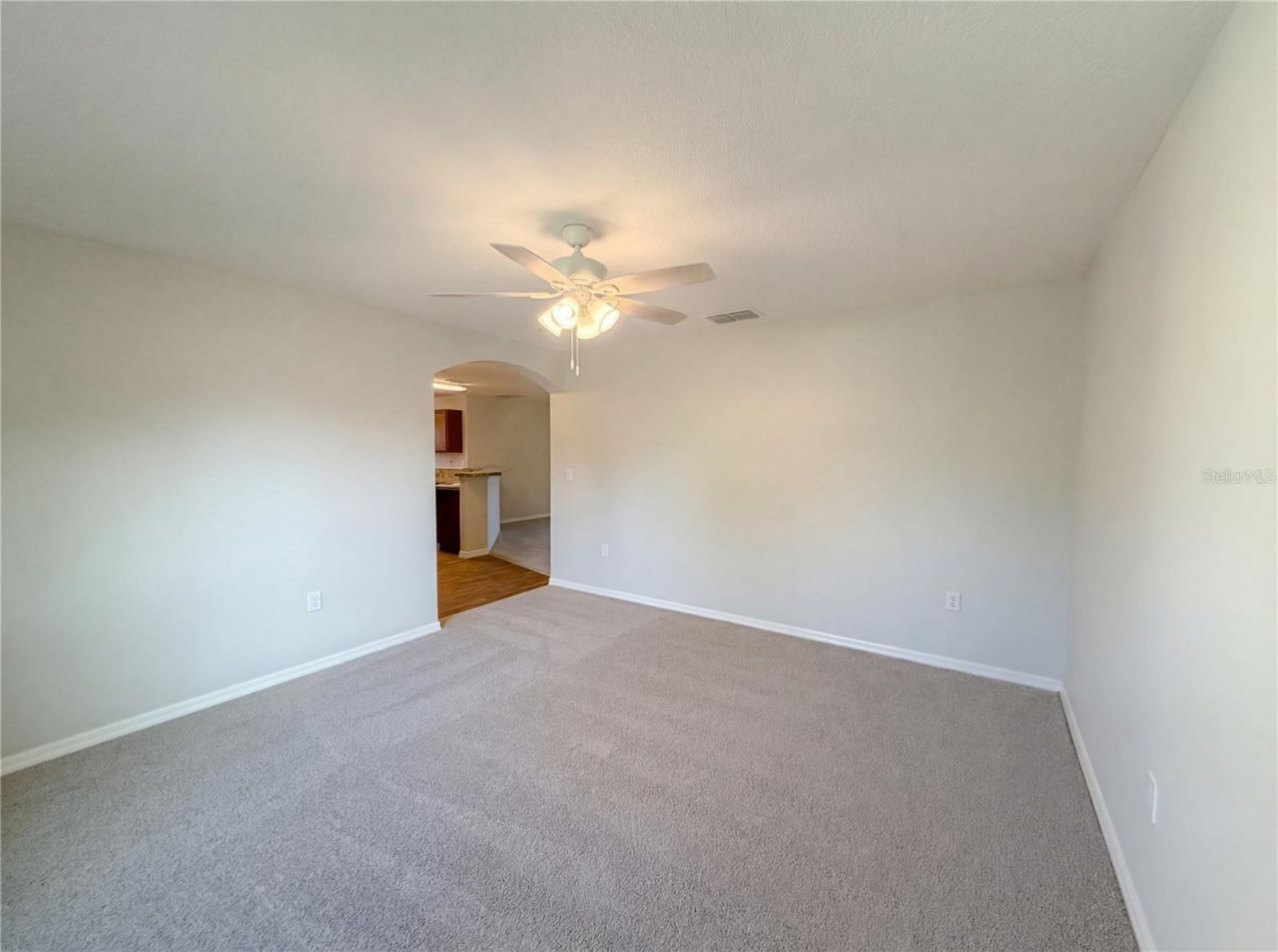 2359 Bexley Drive , Tavares, FL 32778 Photo