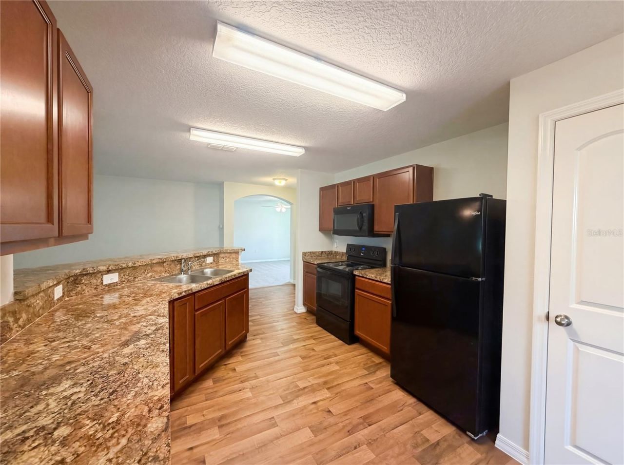 2359 Bexley Drive , Tavares, FL 32778 Photo