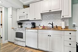 14290 Ocean Highway photo 4