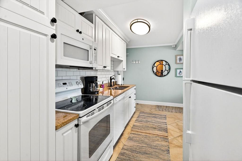 14290 Ocean Highway Photo 8