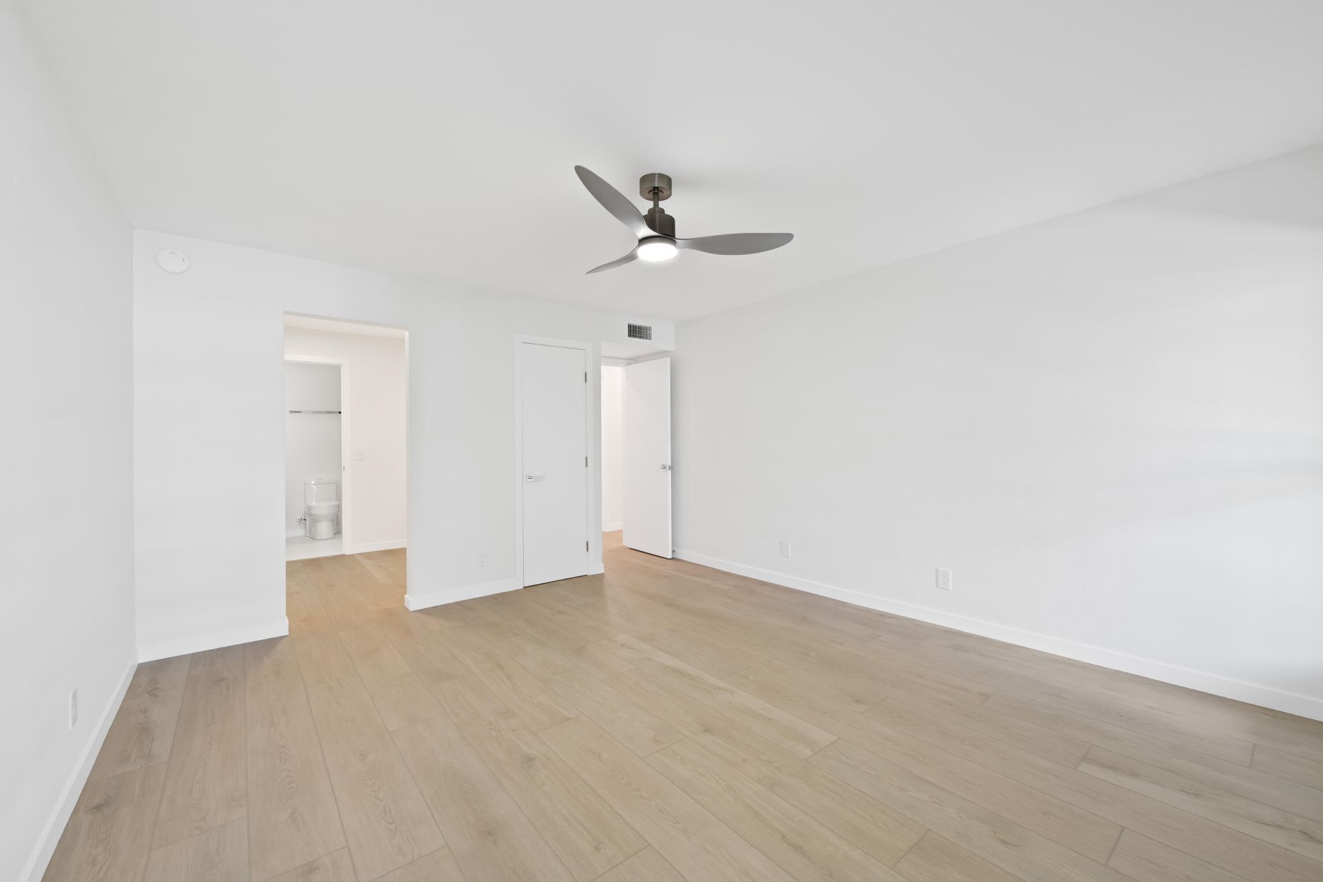 1700 SE 15th Street, Unit 306, Fort Lauderdale, FL 33316 Photo