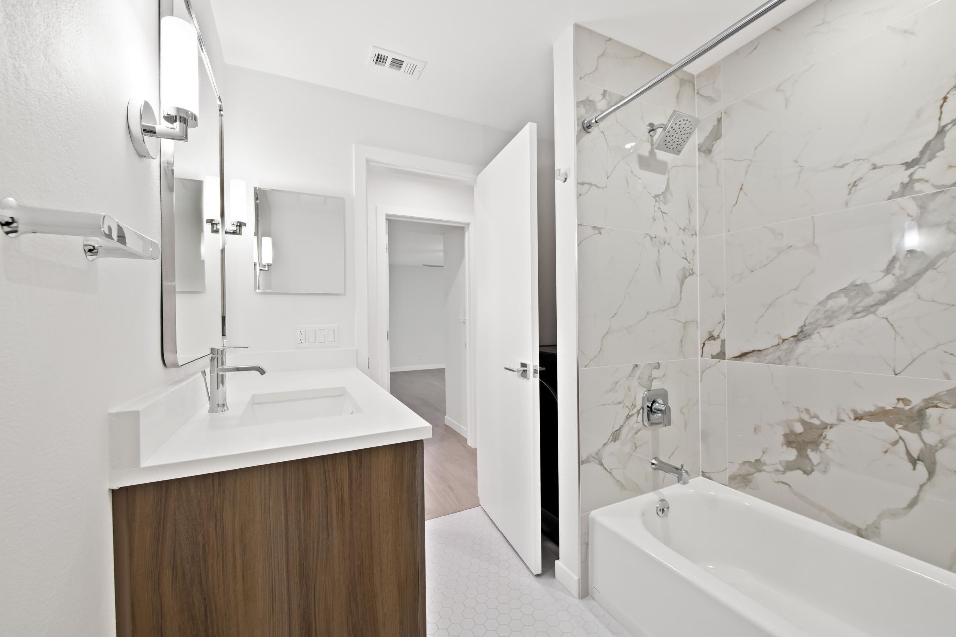 1700 SE 15th Street, Unit 306, Fort Lauderdale, FL 33316 Photo