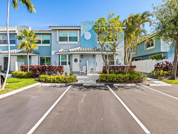 1074 Jeffery Street, Boca Raton, FL 33487