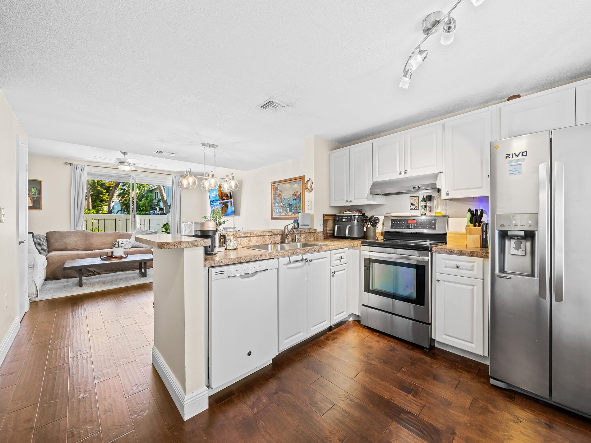 1074 Jeffery Street, Boca Raton, FL 33487 Photo