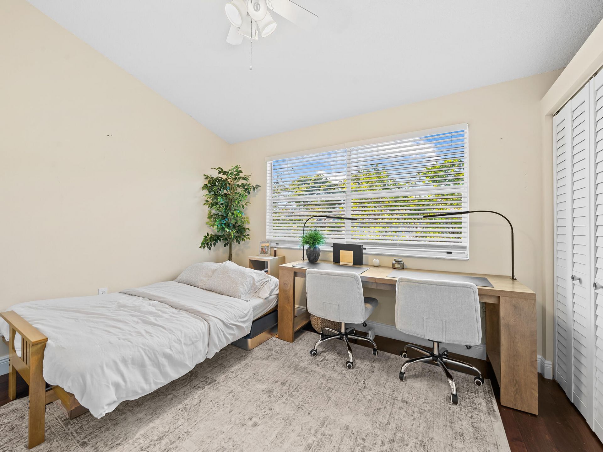 1074 Jeffery Street, Boca Raton, FL 33487 Photo