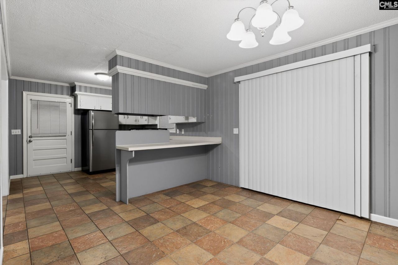 1454 Fork Avenue  Photo 15