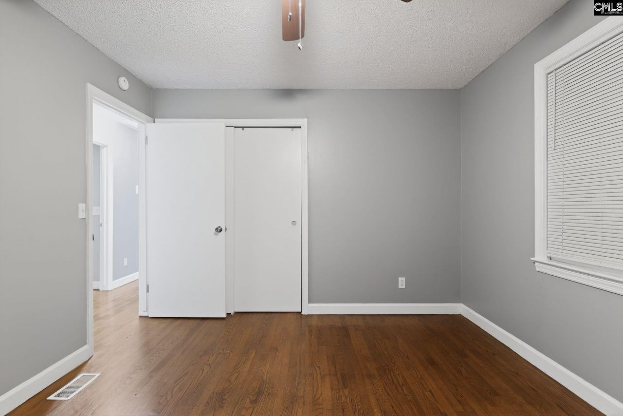 1454 Fork Avenue  Photo 22