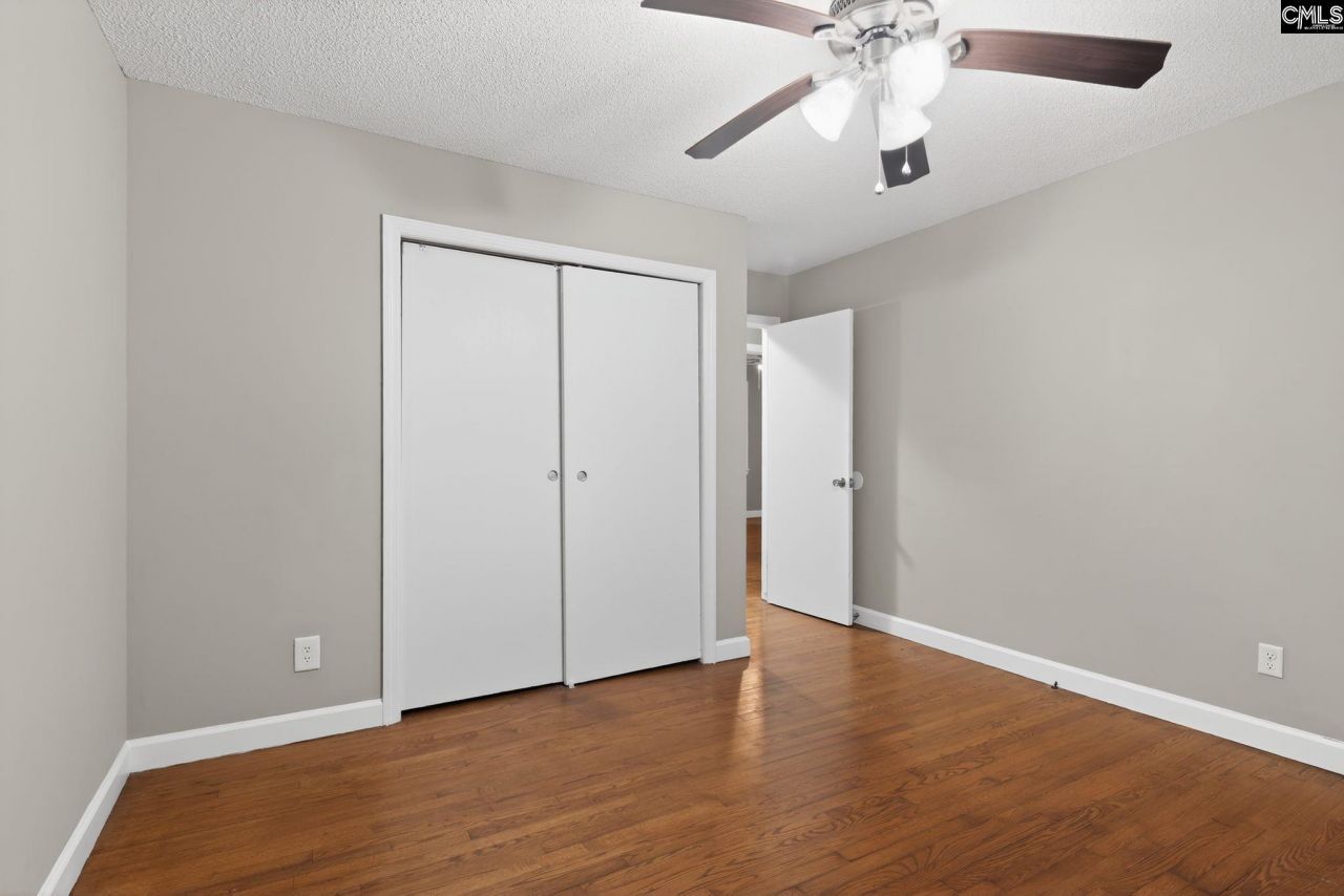 1454 Fork Avenue  Photo 24