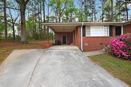 1454 Fork Avenue  photo 4