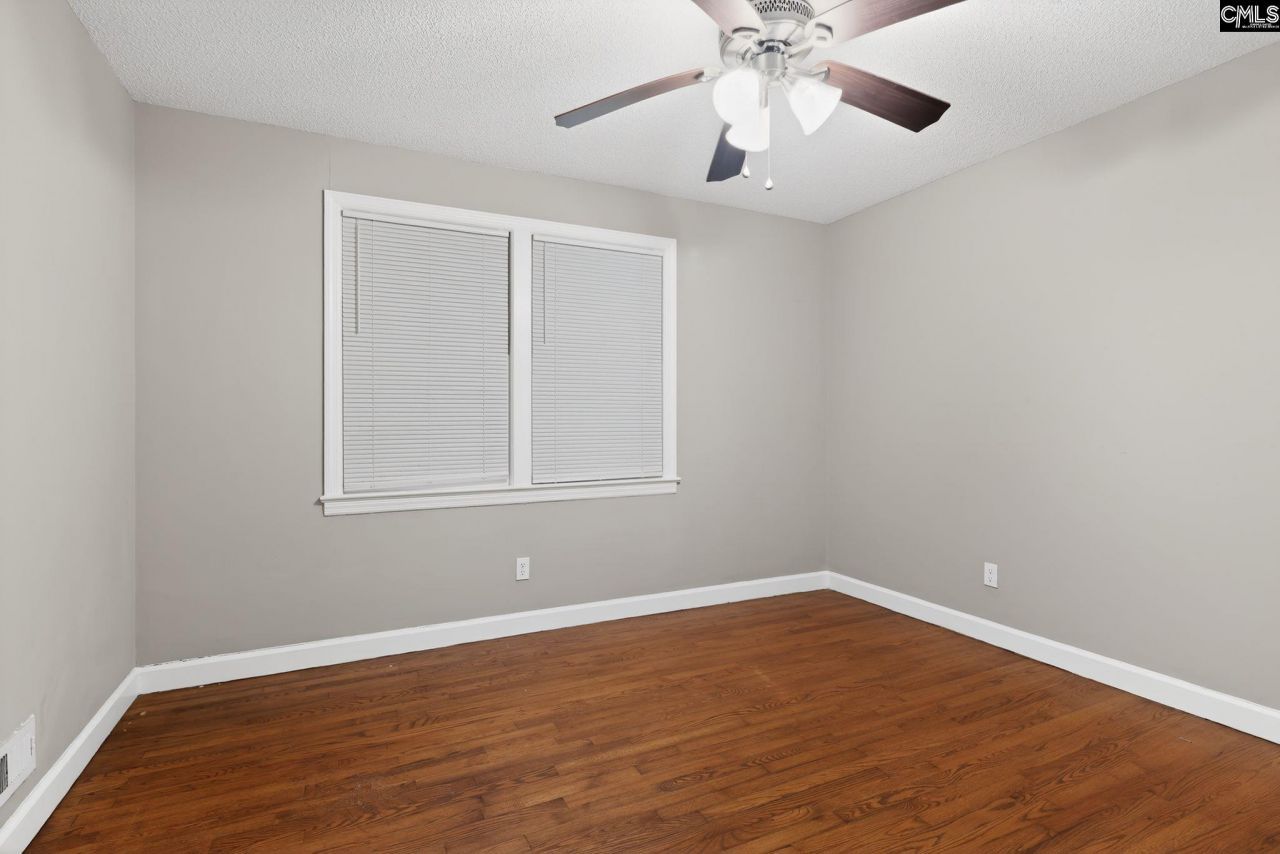 1454 Fork Avenue  Photo 30