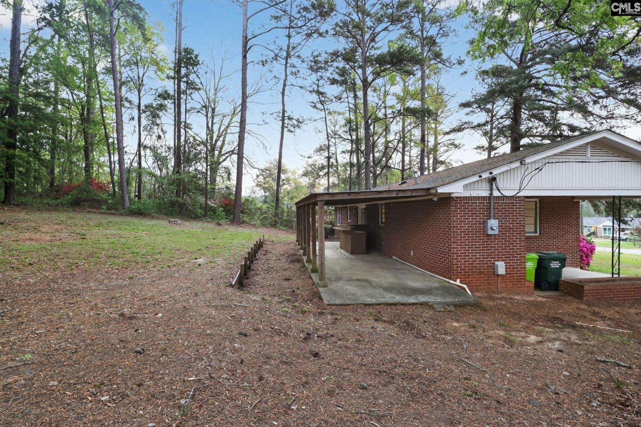 1454 Fork Avenue  Photo 33